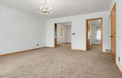 201 E Ririe Place, Flanagan, IL 61740