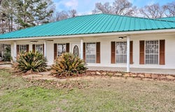 561 CR 3558, Broaddus, TX 75929
