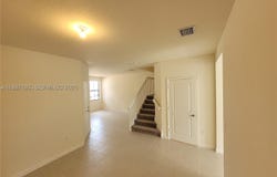 11125 W 33rd Ct, Hialeah, FL 33018