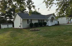 436 N Chippewa, Shepherd, MI 48883