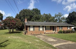 65 Full St, Clayton, AL 36016