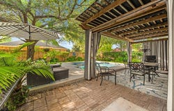10559 Weser Ln, Helotes, TX 78023