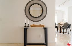 121 S Palm Dr, Beverly Hills, CA 90212