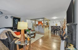 22 Elizabeth Drive, Manchester, CT 06042