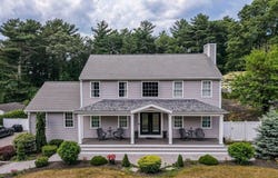 489 Main St, Acushnet, MA 02743