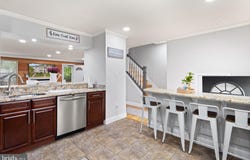 14932 HYATT Place, WOODBRIDGE, VA 22191
