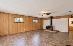 101 Leland Dr, Athens, TX 75751