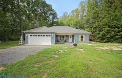 366 Pipe N Tree Drive, Hartfield, VA 23071