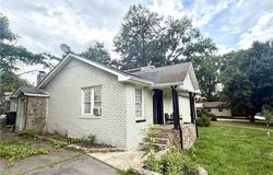 1004 Roach Street, Mayodan, NC 27027