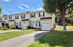 58 Carriage Lane, Englishtown, NJ 07726