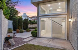 4021 E LAUREL Lane, Phoenix, AZ 85028