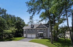 10 Beaver Landing, Harrison, NY 10528