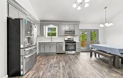 3265 Dorothy St, Lower Burrell, PA 15068