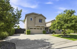 15939 La Strada Court, Bakersfield, CA 93314
