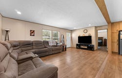 2110 W State Highway H W, Shell Knob, MO 65747