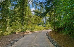 85574 SVARVERUD Rd, Eugene, OR 97405