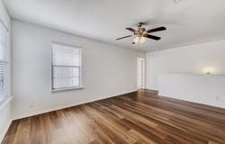721 New Bridge Dr, Kyle, TX 78640