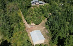 17450 Mountain Dr, Brookings, OR 97415