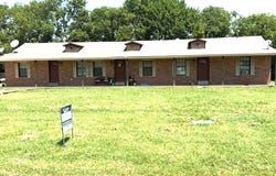 803 W Bells Boulevard, Bells, TX 75414
