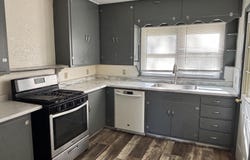 455 Lyon Ave, Marshall, MO 65340