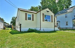 202 Elm Street, Struthers, OH 44471