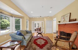 12 Middle St, Lexington, MA 02421