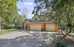 7511 Ingham Lane, Godfrey, IL 62035