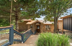 76 Hunters Drive, Galena, MO 65656