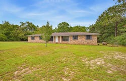 5560 Twin Creek Cir, Pace, FL 32571