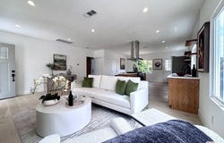 6018 S Harcourt Ave, Los Angeles, CA 90043