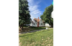 902 Redick Ave., Creighton, NE 68729