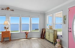34 BAYVIEW Drive, BRADENTON, FL 34210