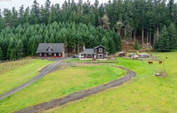 841 SKELLY Rd, Yoncalla, OR 97499