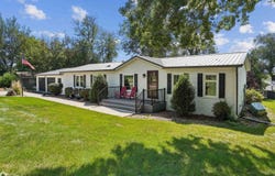 2146 C Avenue Unit A, Garwin, IA 50632
