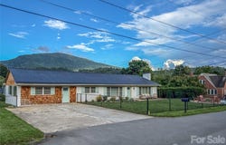 402 Wilton Avenue, West Jefferson, NC 28694