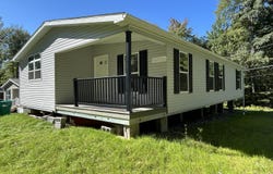 111 Rustic Road, Greentown, PA 18426