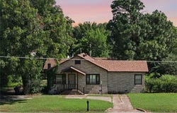 1613 E 9th Street, Okmulgee, OK 74447