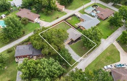 208 Lakeview Dr, Independence, KS 67301
