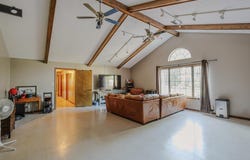 1709 Wimbledon Dr, Thomasville, GA 31792