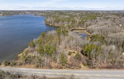 2-1 US Route 1, Edgecomb, ME 04556