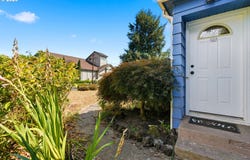 945 N JUNIPER St, Canby, OR 97013