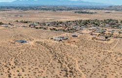 Candlewood Road, Apple Valley, CA 92307
