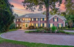 12 Oak Hill Dr, Bernards Twp., NJ 07920-2400