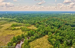 16100 Bayou Cocoa Point, Kiln, MS 39556