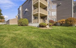 37 Turtle Run Road, Winthrop, ME 04364