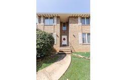 4883 S Buckingham Lane, Springfield, MO 65810