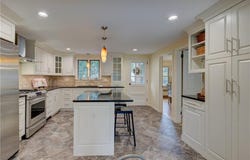 8 Lee Road, Barrington, RI 02806