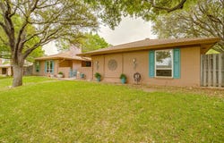 5011 Ledgestone Drive, Fort Worth, TX 76132