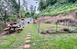 2011 Rt 1428, Prestonsburg, KY 41653