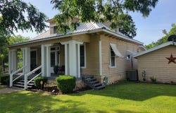 706 W Wrights Avenue, Comanche, TX 76442